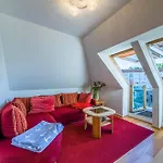 Seeuferblick - Komfortable 2-etagen-wohnung Fuer 4 Personen An Der Mueritz Lejlighed Waren (Mueritz)