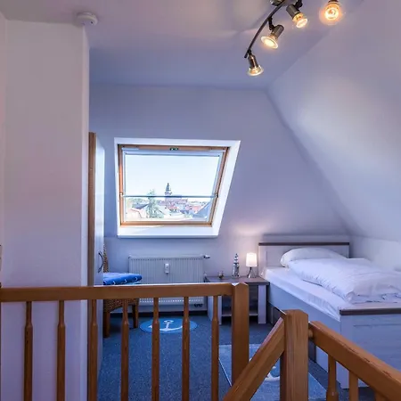 Seeuferblick - Komfortable 2-etagen-wohnung Fuer 4 Personen An Der Mueritz * ヴァーレン